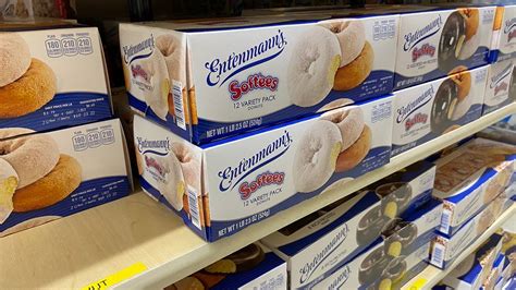 Entenmann's bakery - About Entenmann’s® Bakery . Entenmann’s history dates back 125 years to 1898 when William Entenmann opened his first bakery in Brooklyn, New York. By the 1960s the company was selling delicious donuts throughout the New York metropolitan area; by the 1970s it began selling nationwide. Today, the Entenmann’s portfolio includes …